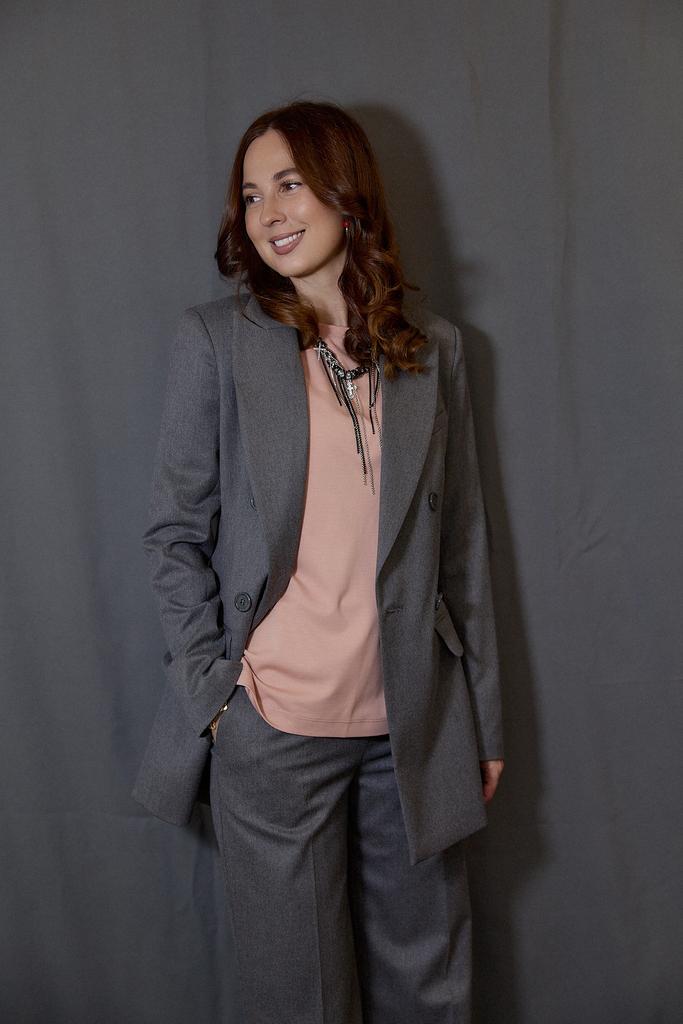 Жакет серый полуприталенный