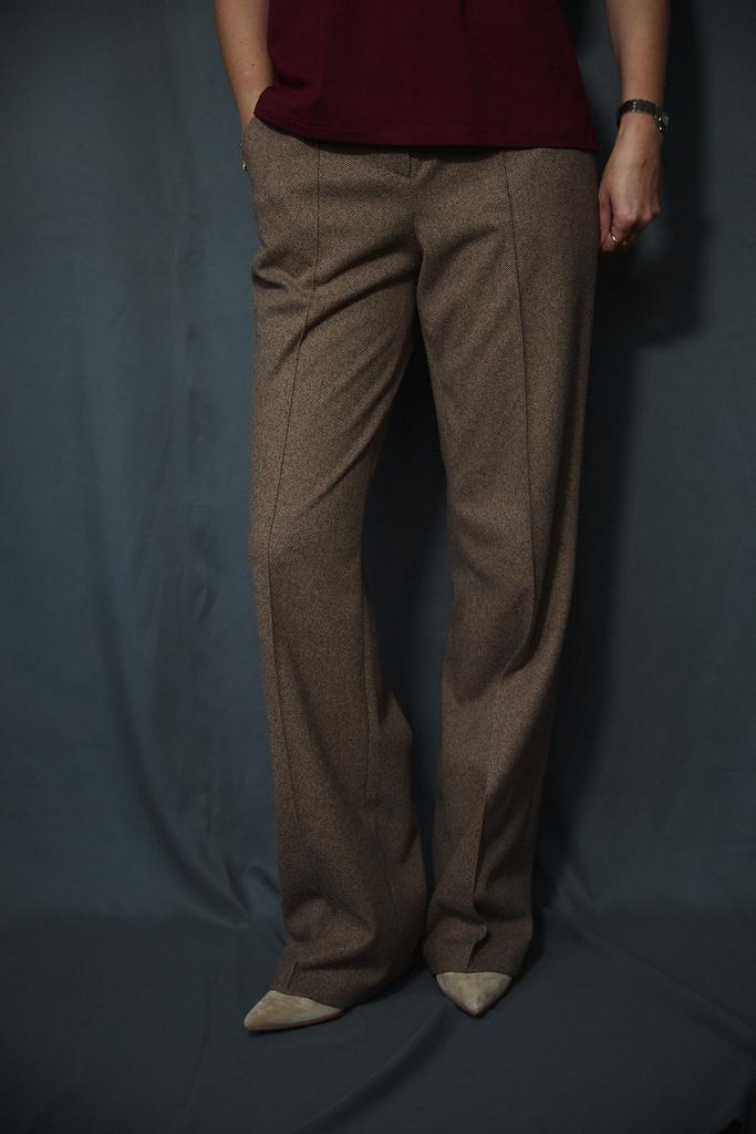 Брюки бежевые в елочку  прямые со стрелкой