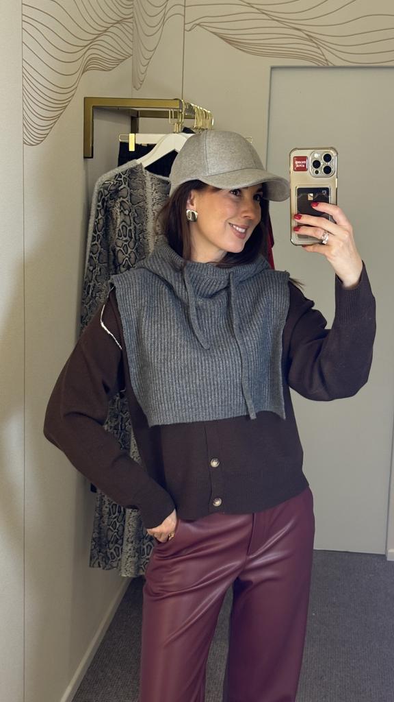 Бейсболка из шерсти серая