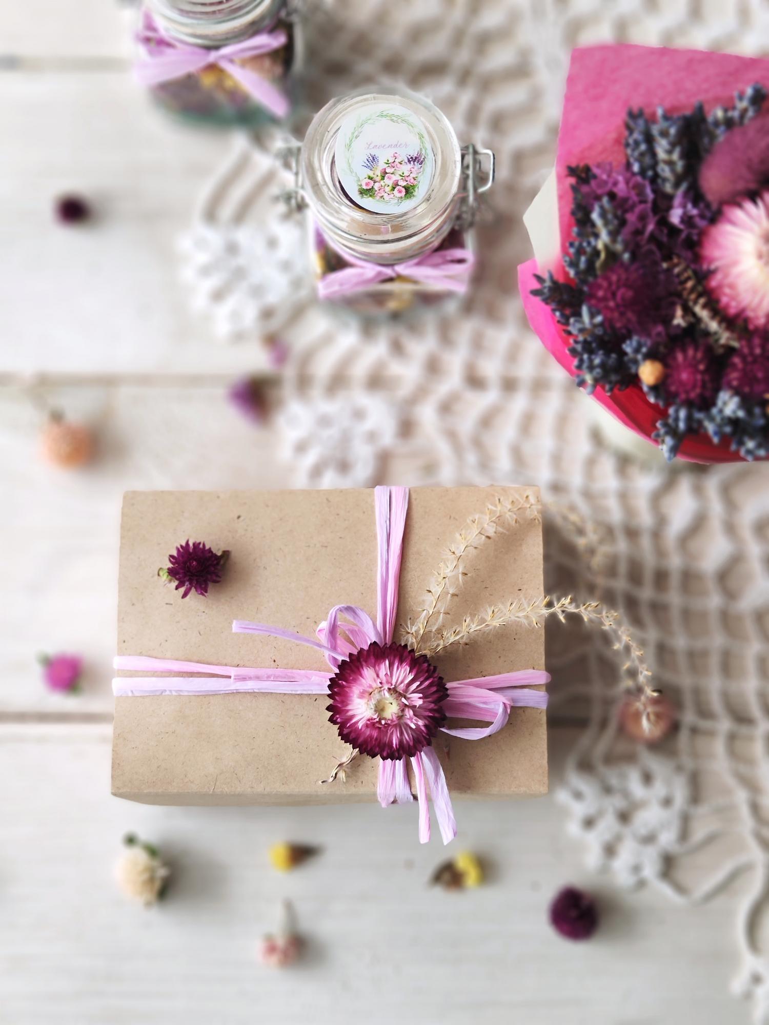 Набор для ароматерапии "Крымские сухоцветы": арома-попурри из крымских сухоцветов 100 мл + эфирное масло лаванды