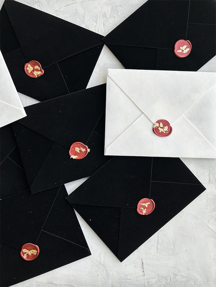 Пригласительные в стиле black & white