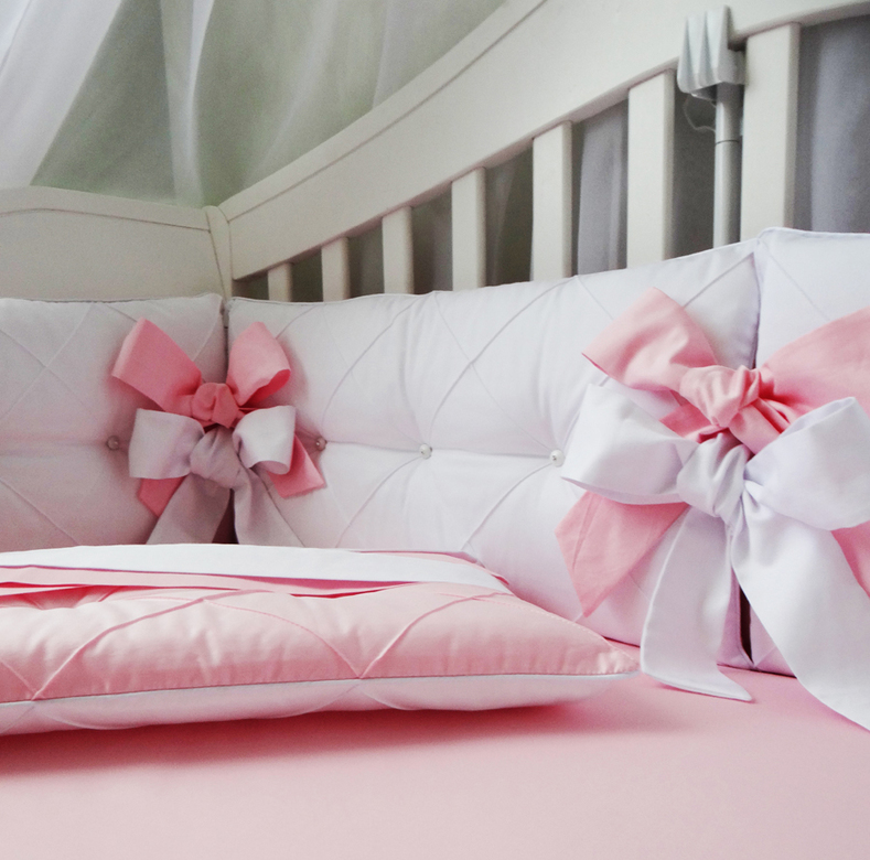 Комплект бортиков #215 цв.белый/розовый