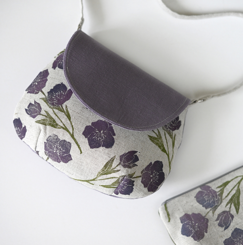 Cross body bag "Hellebores"