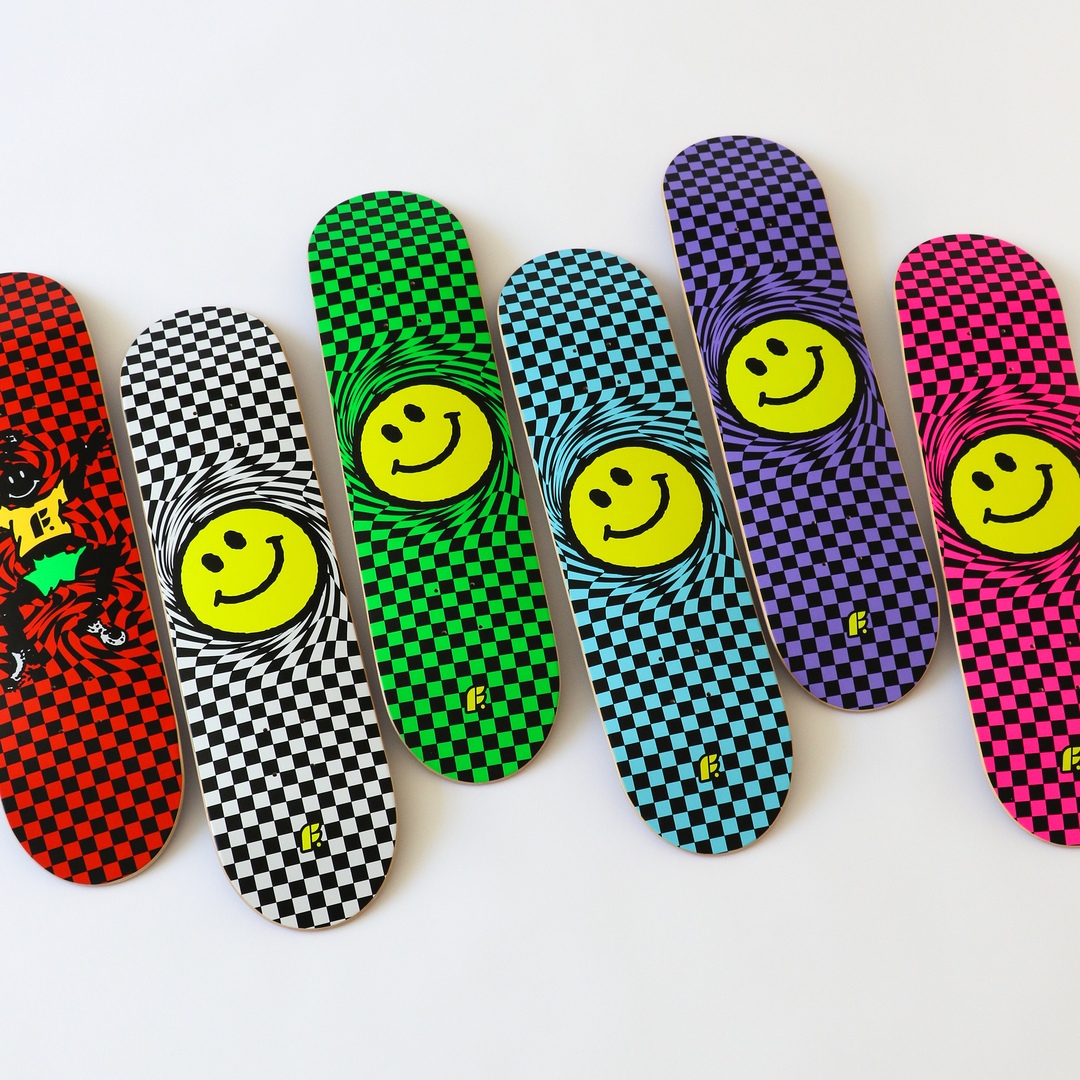 Дека Footwork Progress Smile Black 8.125 x 31.625