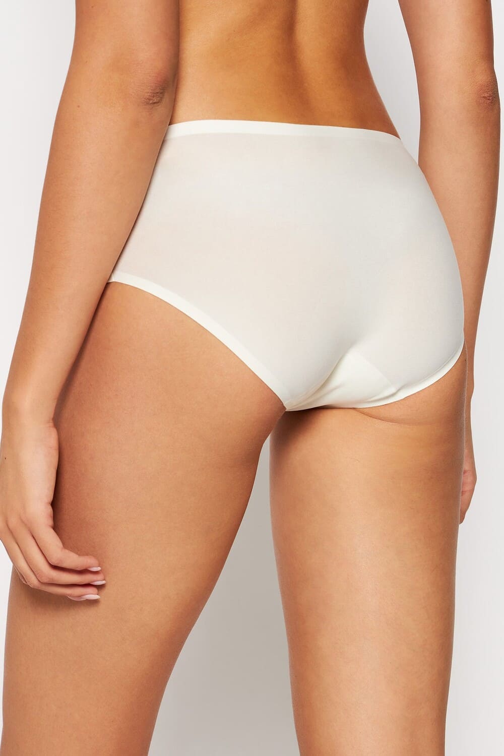Трусы хипстеры Chantelle Softstretch Hipster C26440