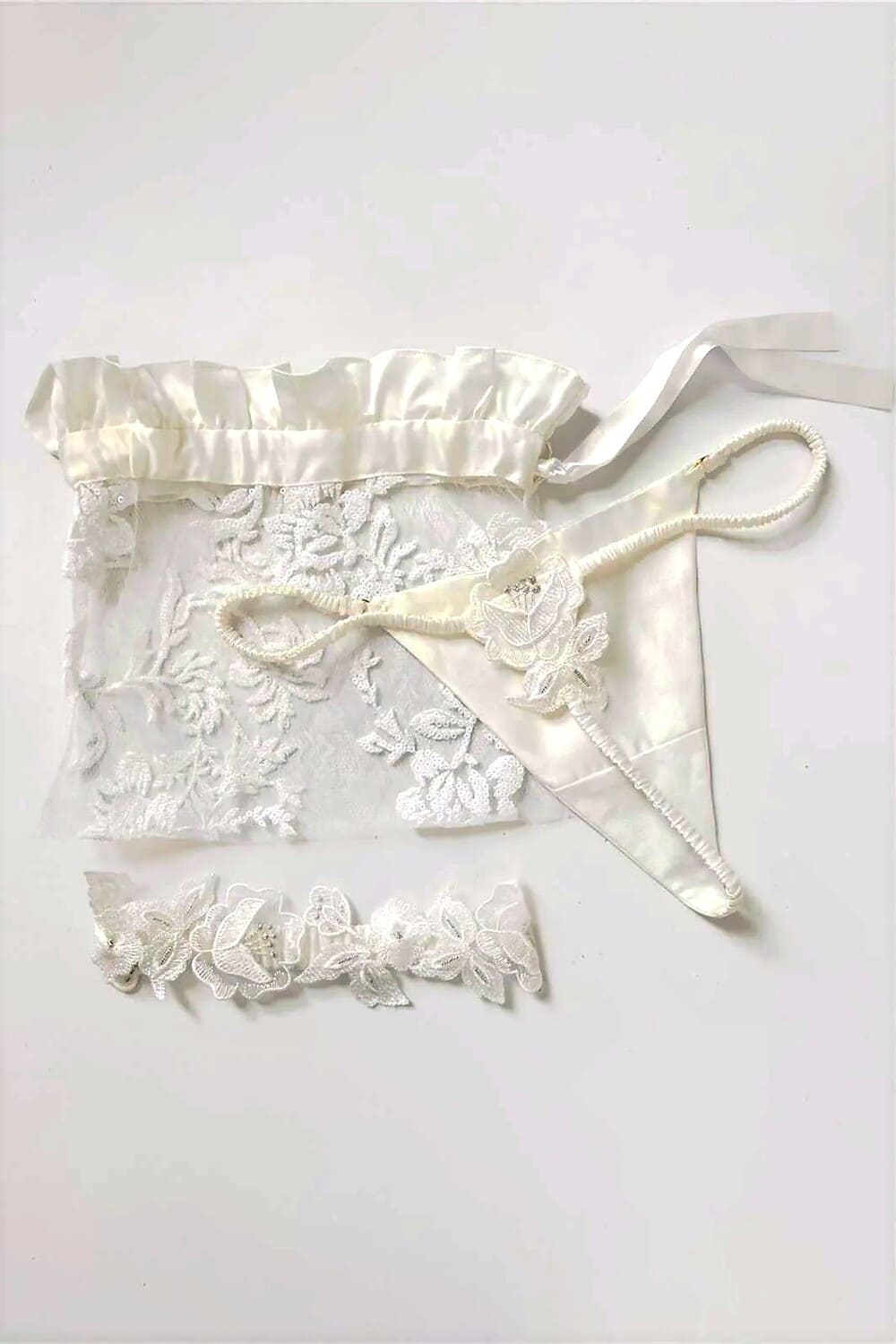 Подарочный набор (трусики + подвязка) Rya Collection True Love B04