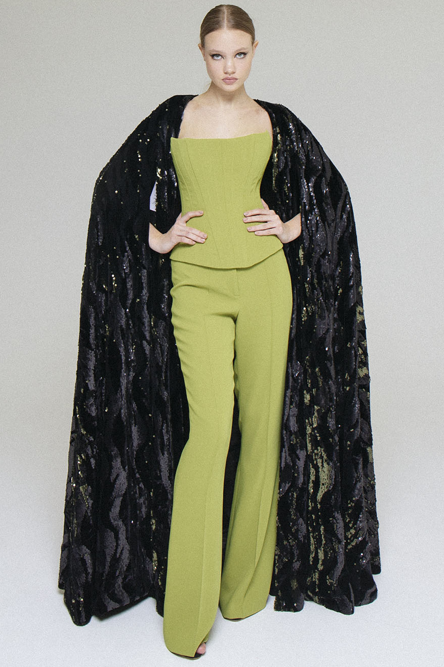 Брючный костюм с корсетом