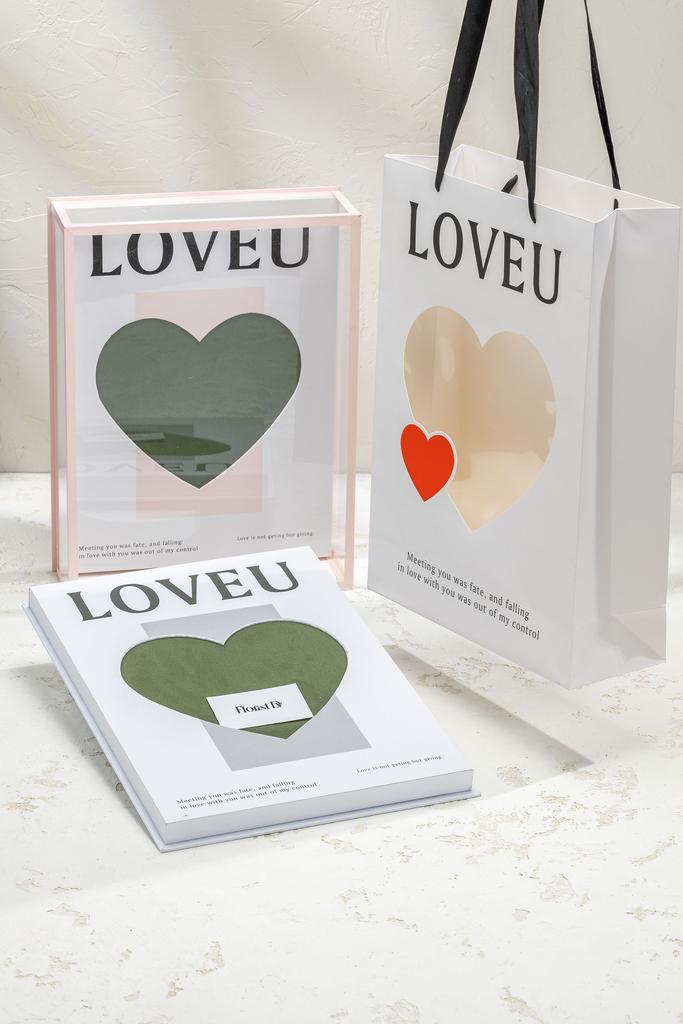 Акриловый бокс с пакетом "LOVE U"