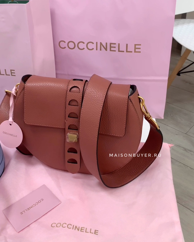 сумка Coccinelle Carousel цвет mars dust HB0073S HB0073M