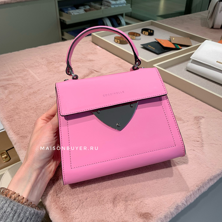 сумка Coccinelle b14 mini calf цвет bubble gum / розовый HBB1409S