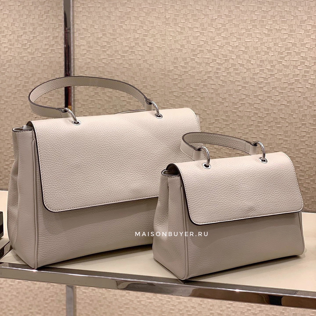 сумка Coccinelle Taylor цвет seashell / серо-беж HB0105M HB0105L