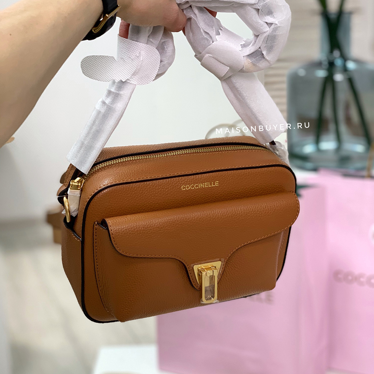 сумка COCCINELLE beat mini цвет caramel / карамель HBB14S08S
