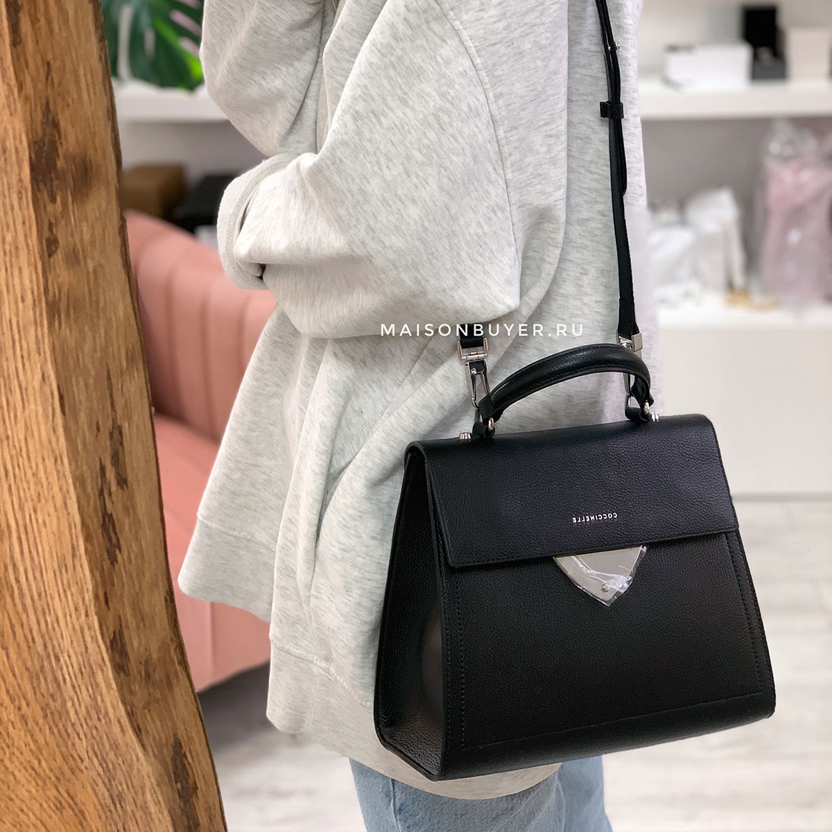 сумка Coccinelle b14 medium цвет black / черный HBB1407M