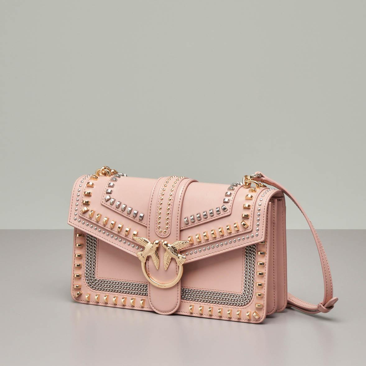 сумка Pinko LOVE MIX STUDS medium цвет ROSA BUCCIA DI PESCA / розовый HB0083P