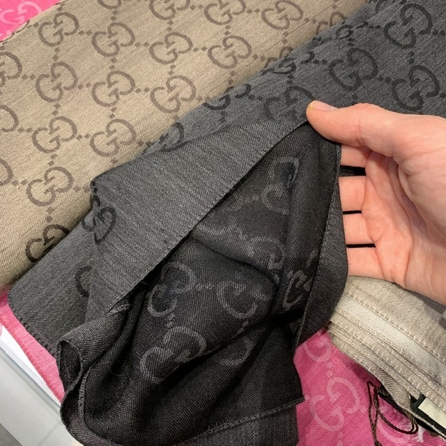 шаль Gucci шерсть с шелком 70 x 200 dark grey + black / темно-серый + черный SH70x200.01