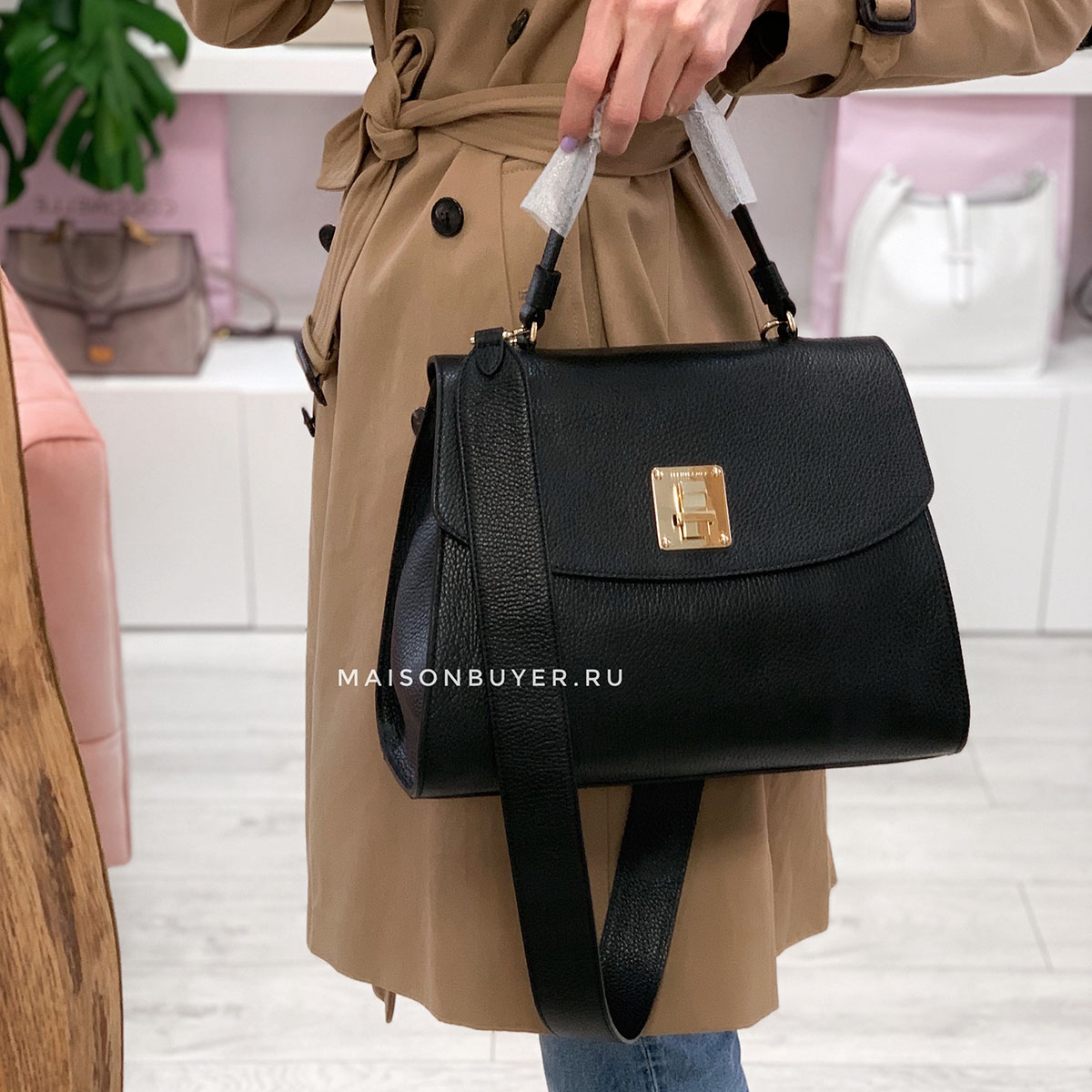 сумка Coccinelle Agatha L цвет black / черный  HBAGATHA01L