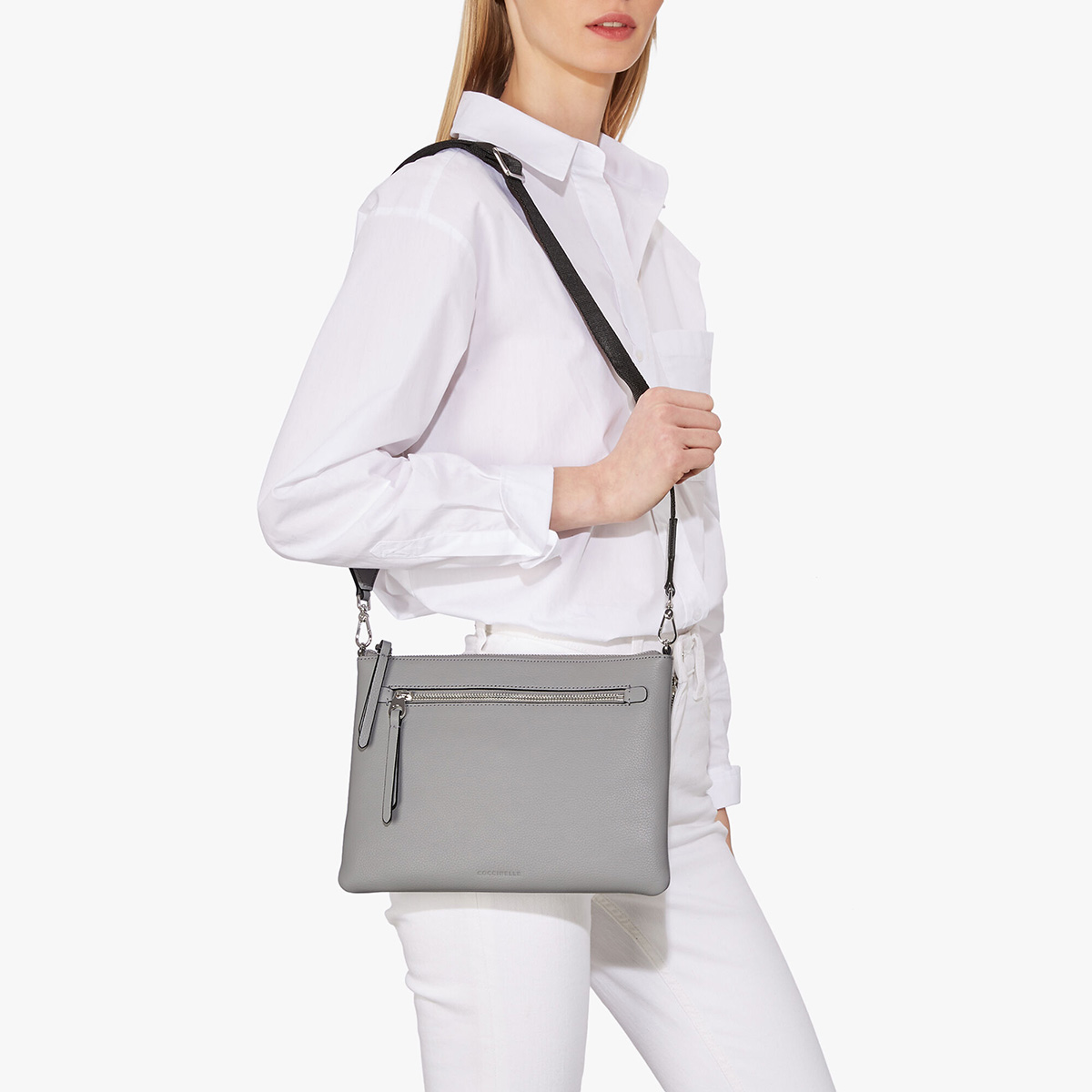 сумка COCCINELLE MARZIA цвет Dolphin / серый HBMARZIA01M