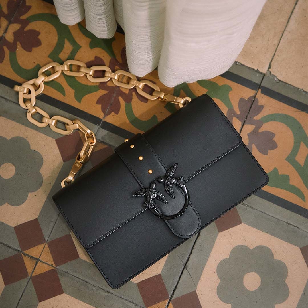 сумка PINKO CLASSIC MAXI CHAIN AW21/22 цвет NERO LIMOUSINE / Черный PIMAXICHAIN01M