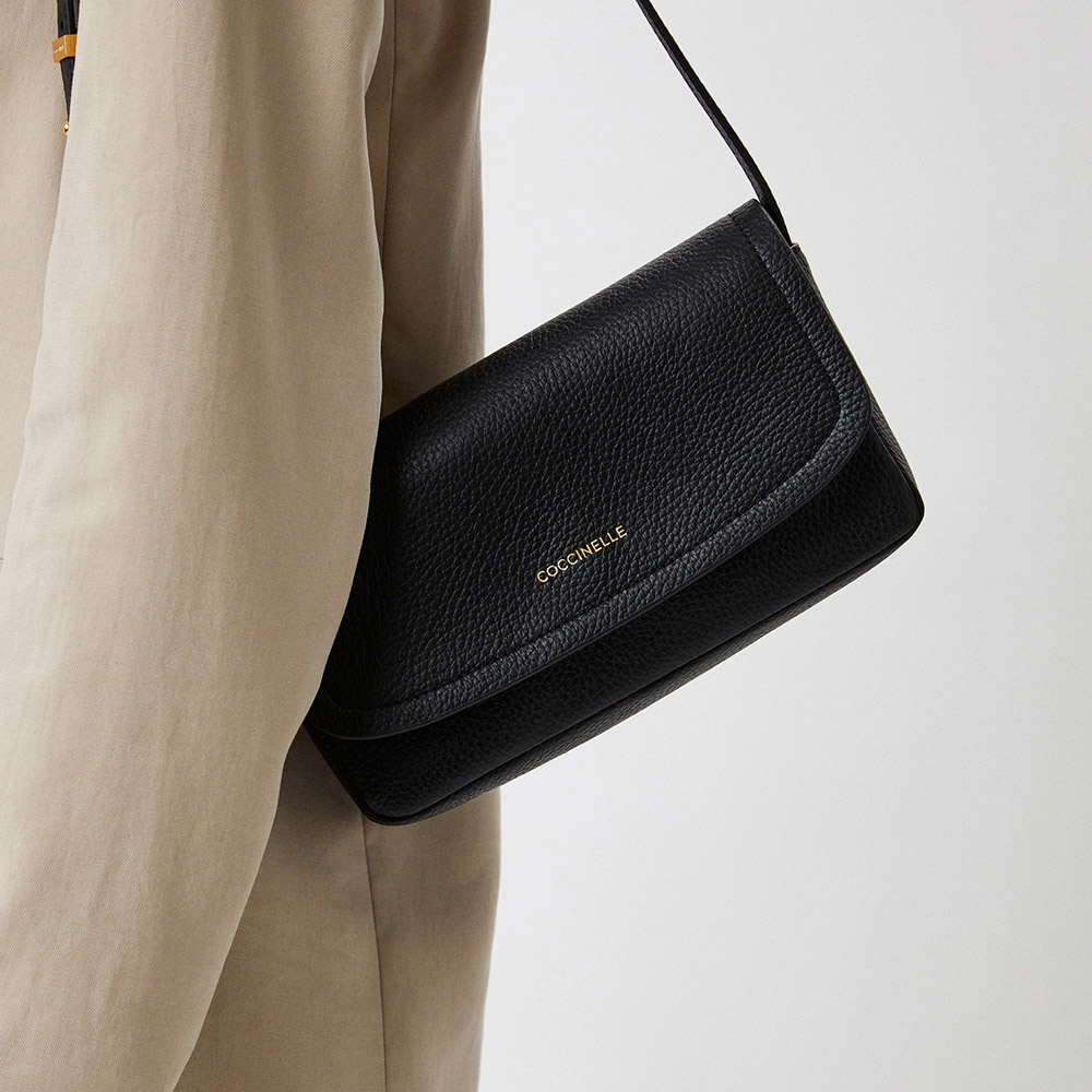 сумка-багет COCCINELLE LUCE Noir COLUCE01S