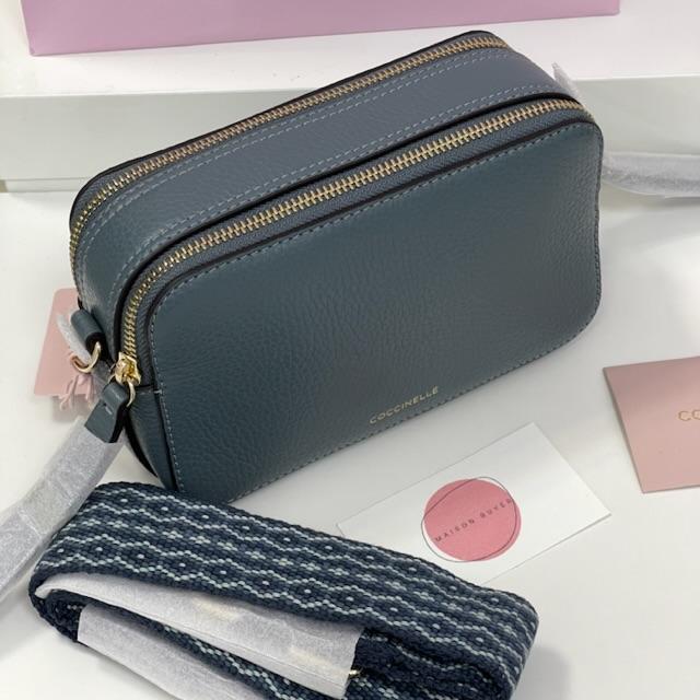 сумка COCCINELLE JEN CAMERA BAG Shark grey