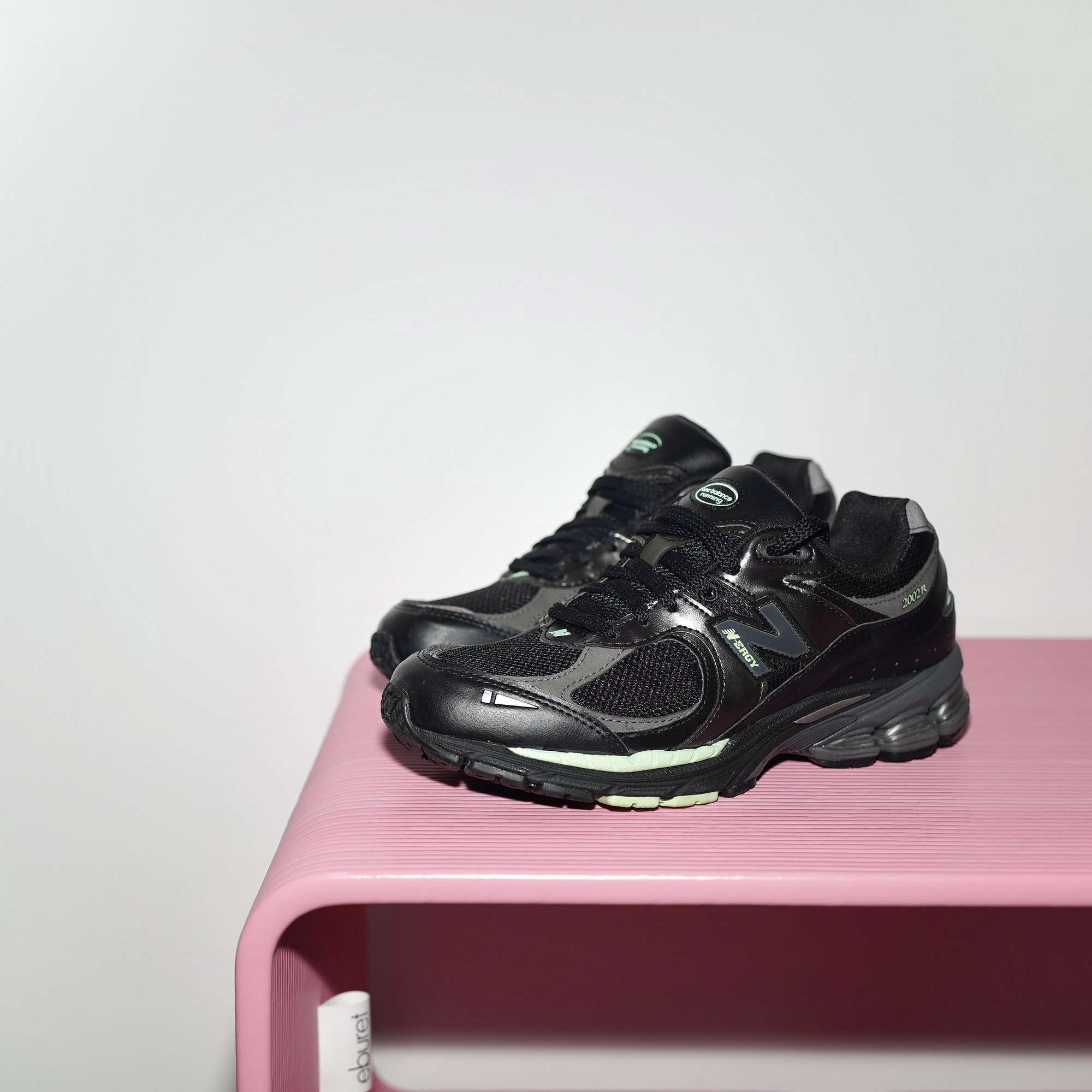 NEW BALANCE 2002 Black Silver Green M2002RLD