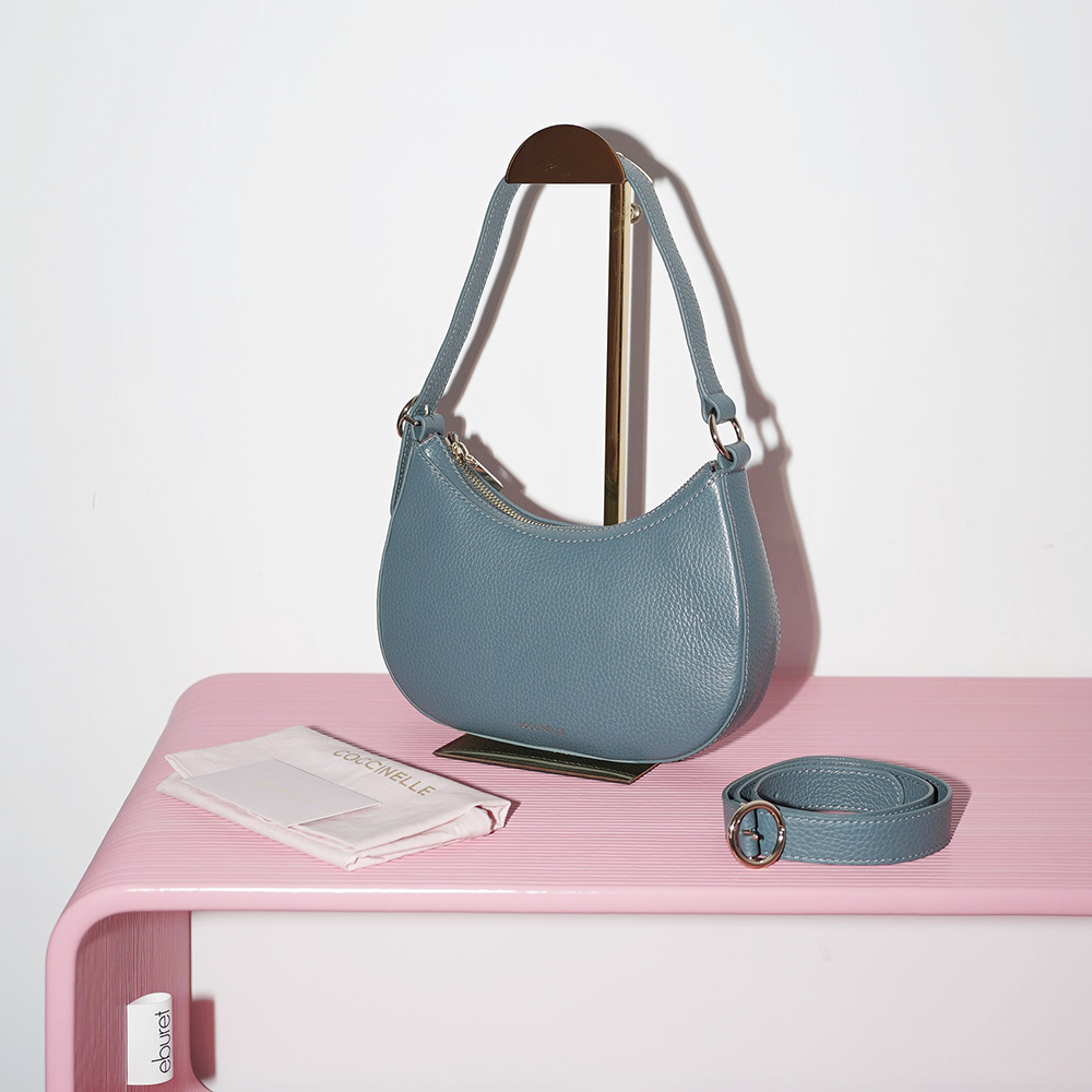 COCCINELLE LOTUS Shark grey / Серо-голубой