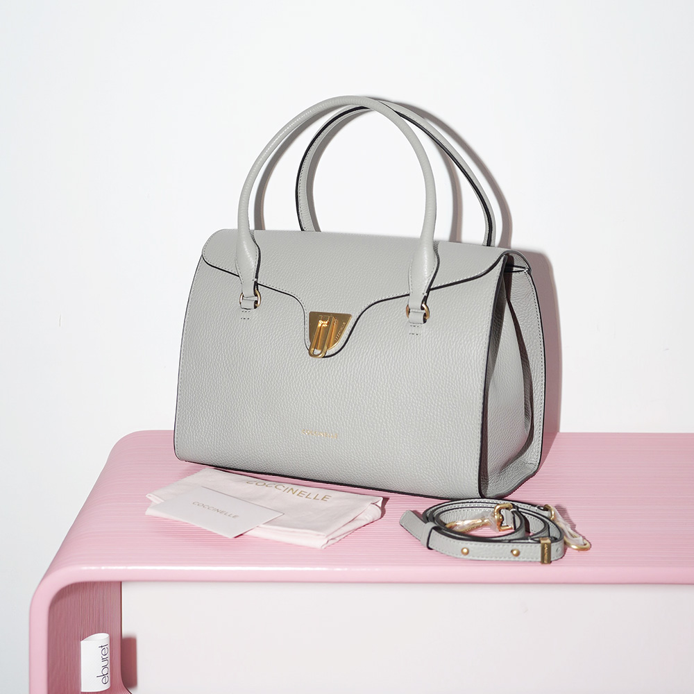 COCCINELLE BEAT SOFT SATCHEL Stone / Серый