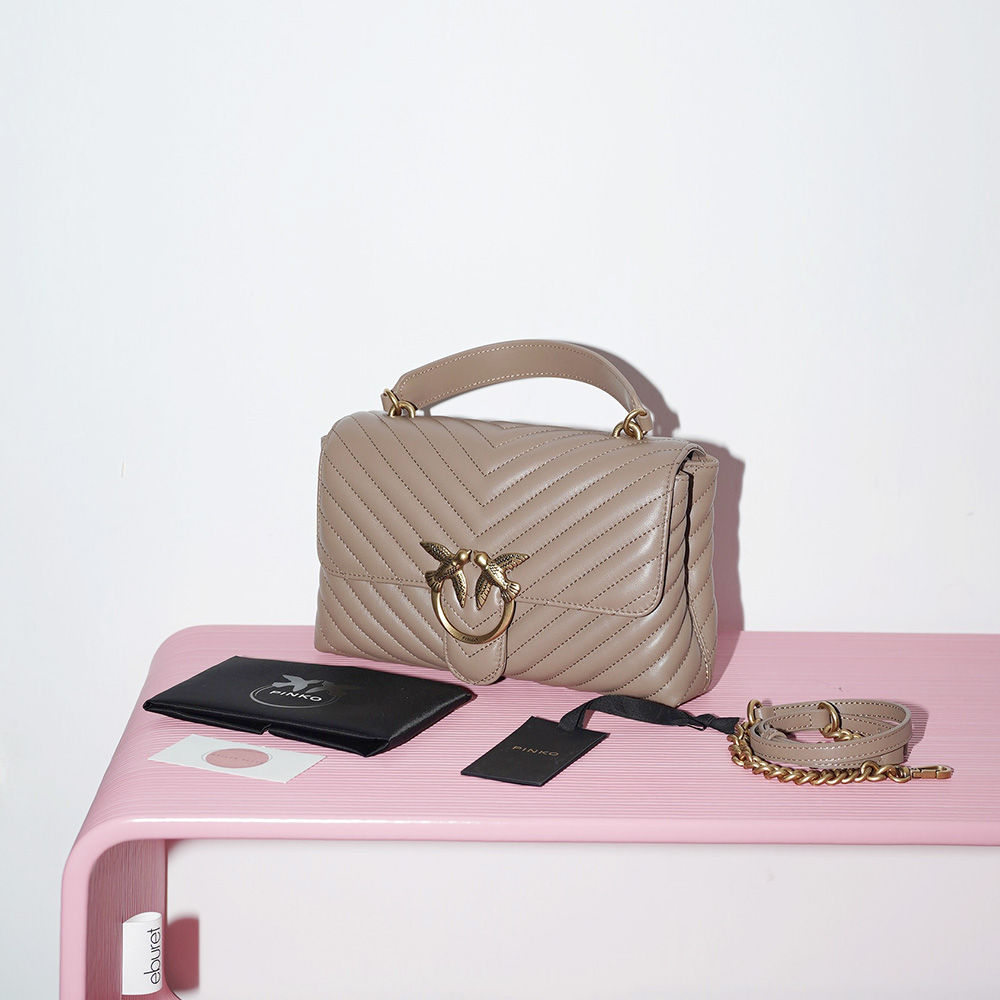 PINKO LOVE LADY PUFF CLASSIC CL SHEEP NAPPA CHEVRON GINGER BISCUIT / Беж