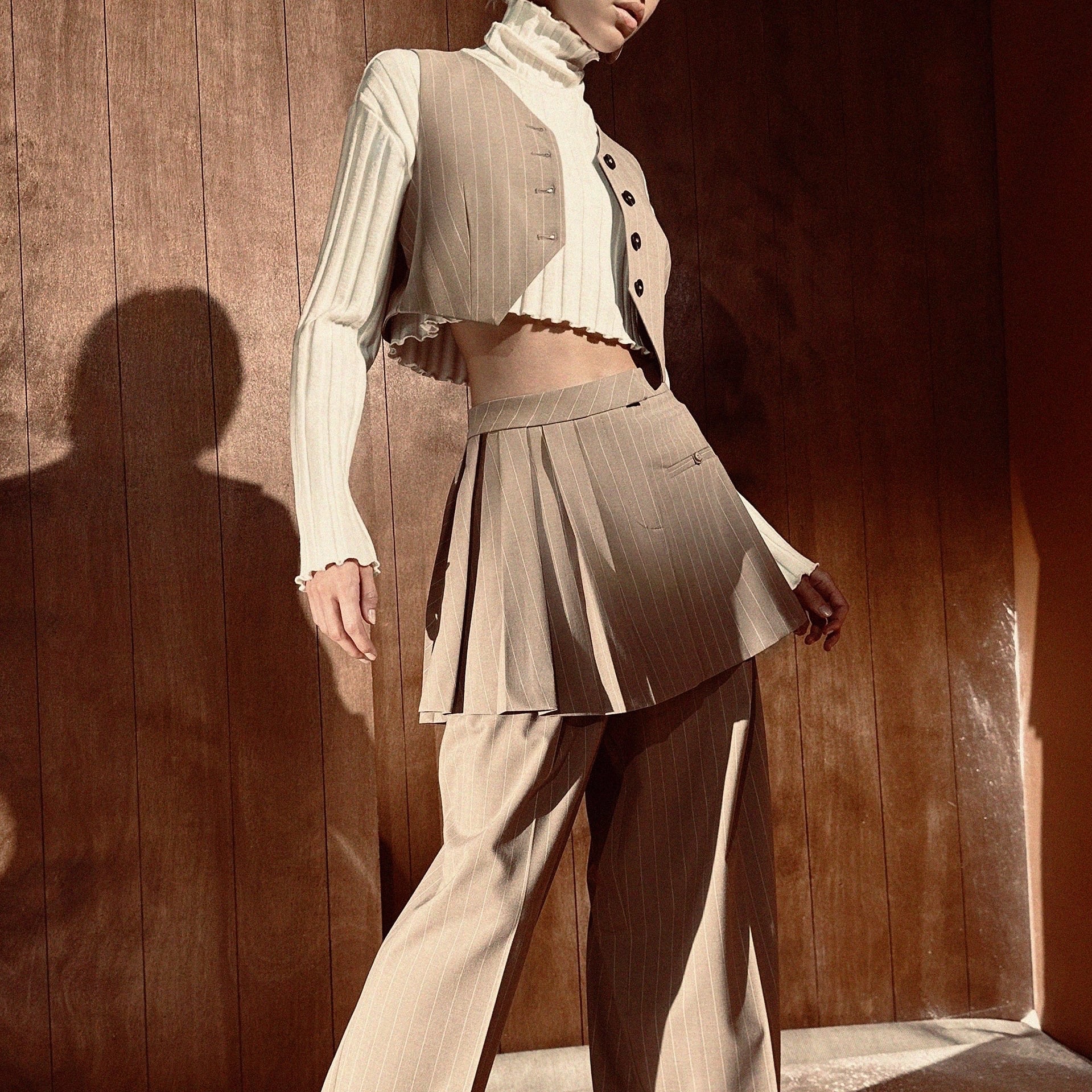 ЮБКА СО СКЛАДКАМИ ZARA ЦВЕТ БЕЖ M00528