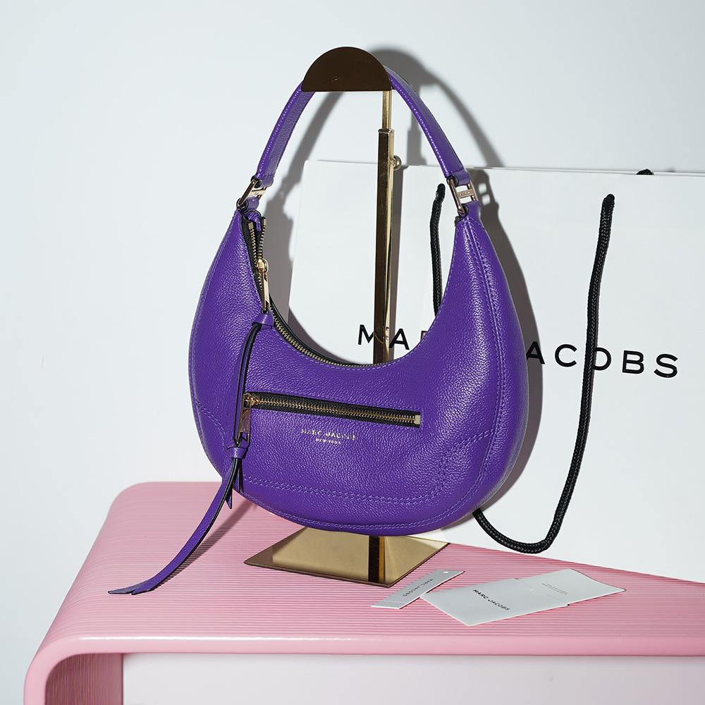 СУМКА MARC JACOBS SMALL CRESCENT Heliotrope / Фиолетовый M00008