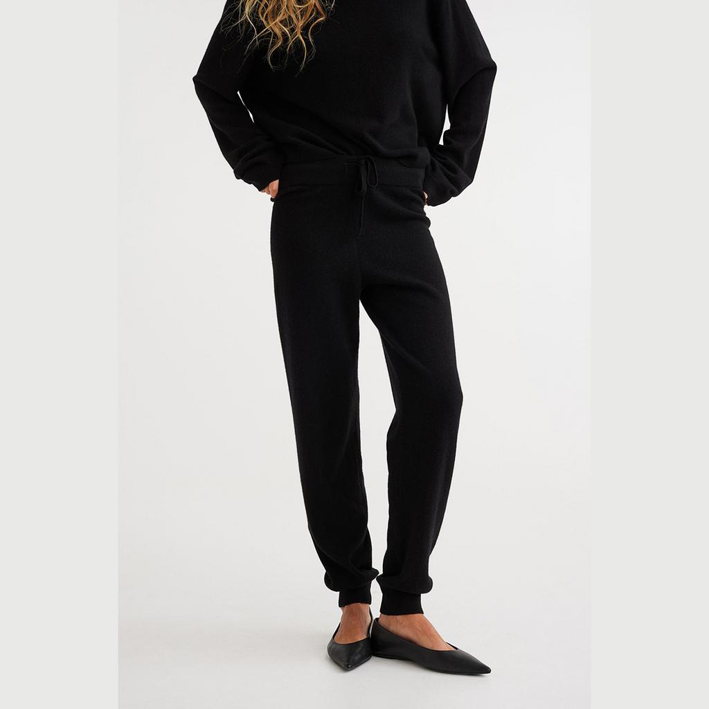 КАШЕМИРОВЫЕ ДЖОГГЕРЫ H&M PREMIUM SELECTION CASHMERE JOGGERS Black / Черный M00185