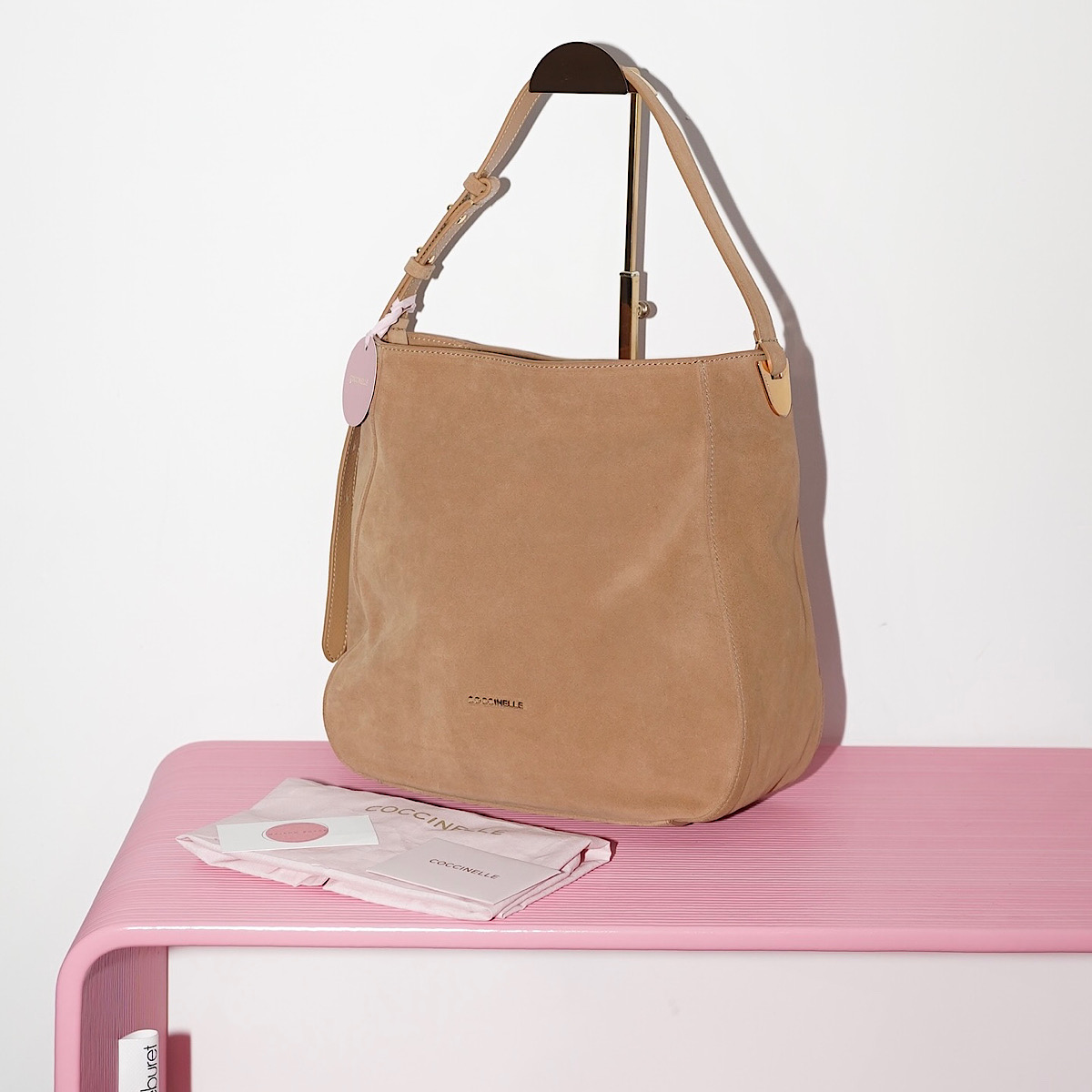 COCCINELLE LEA SUEDE Warm Beige / Теплый беж M00691