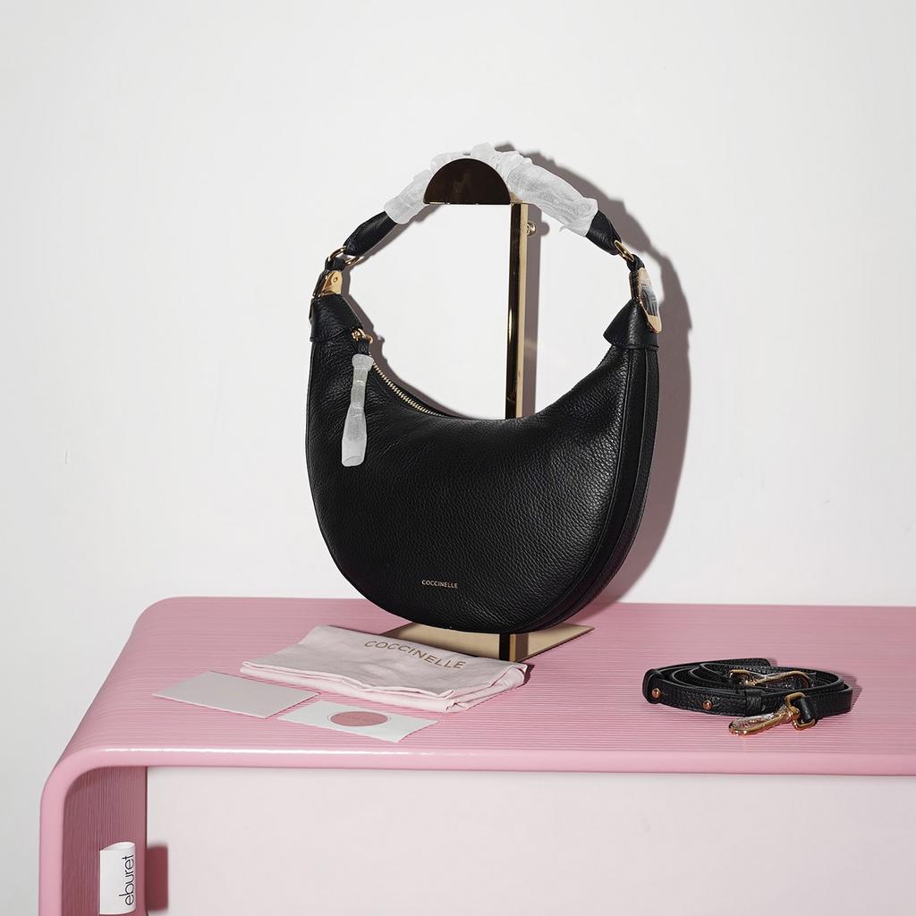 COCCINELLE SUNNIE Цвет Noir  / Черный M00742