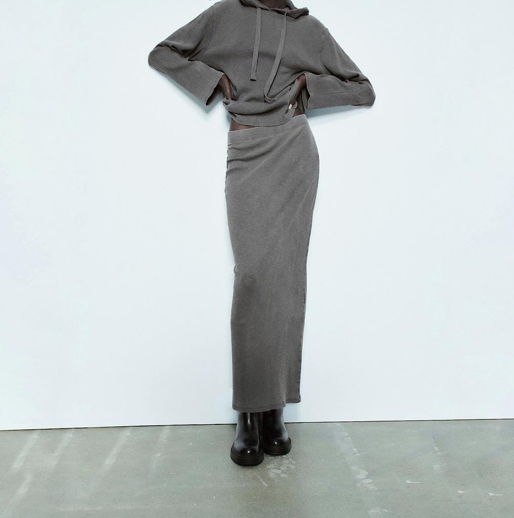 ДЛИННАЯ ЮБКА ZARA FADED RIBBED SKIRT MID-GREY / СЕРЫЙ M00564