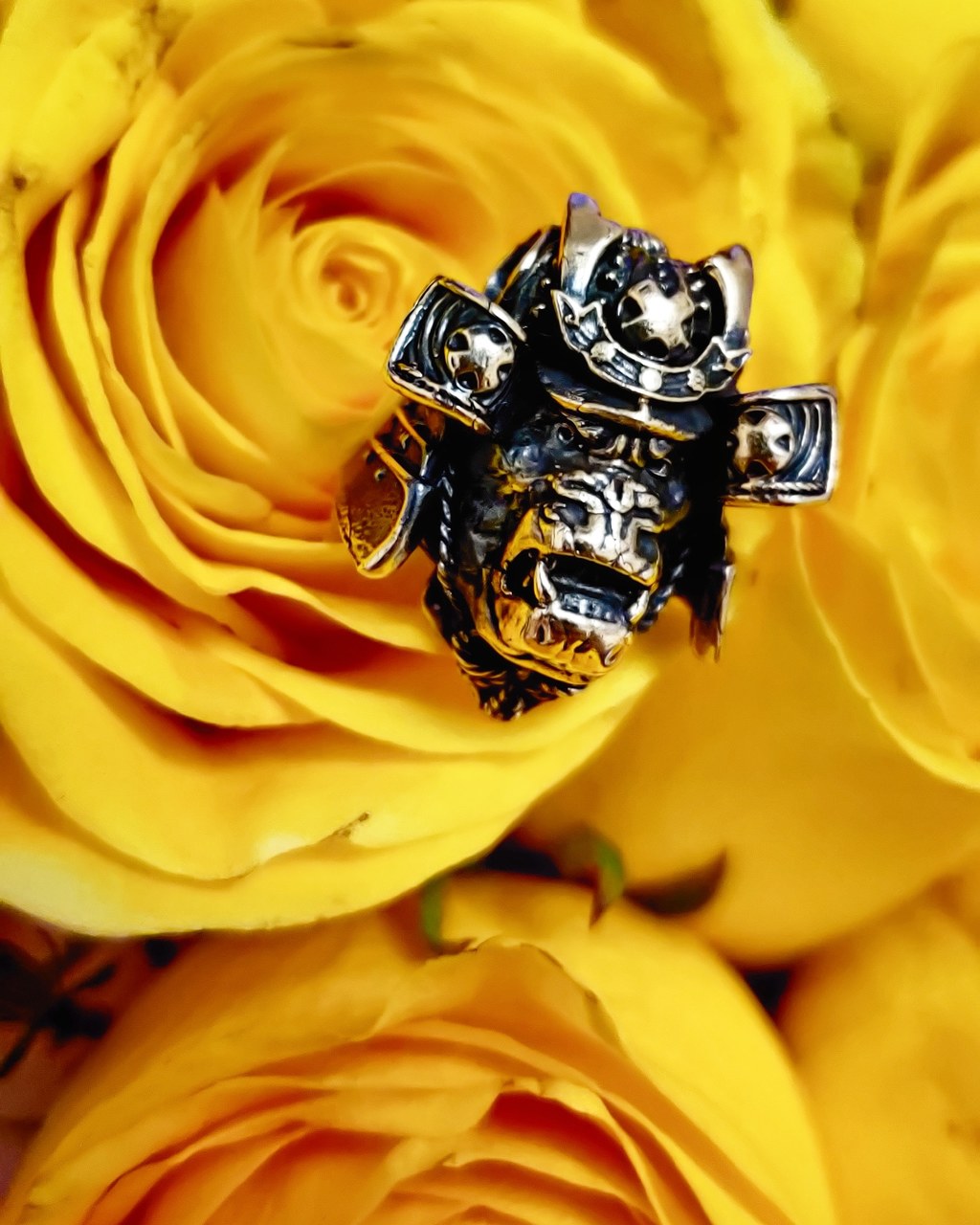 Бусина "Горилла самурай", бронза