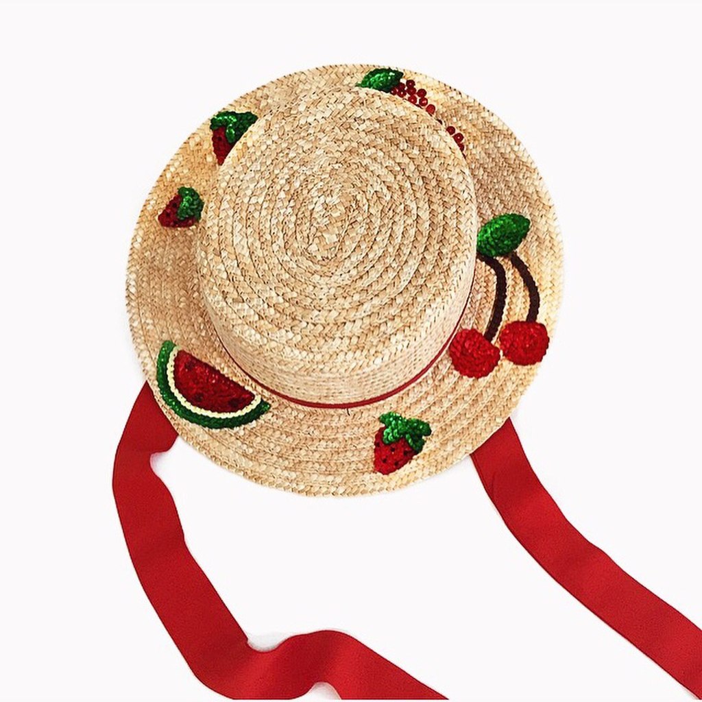 Канотье детское из соломы с вышивкой «Ягоды»