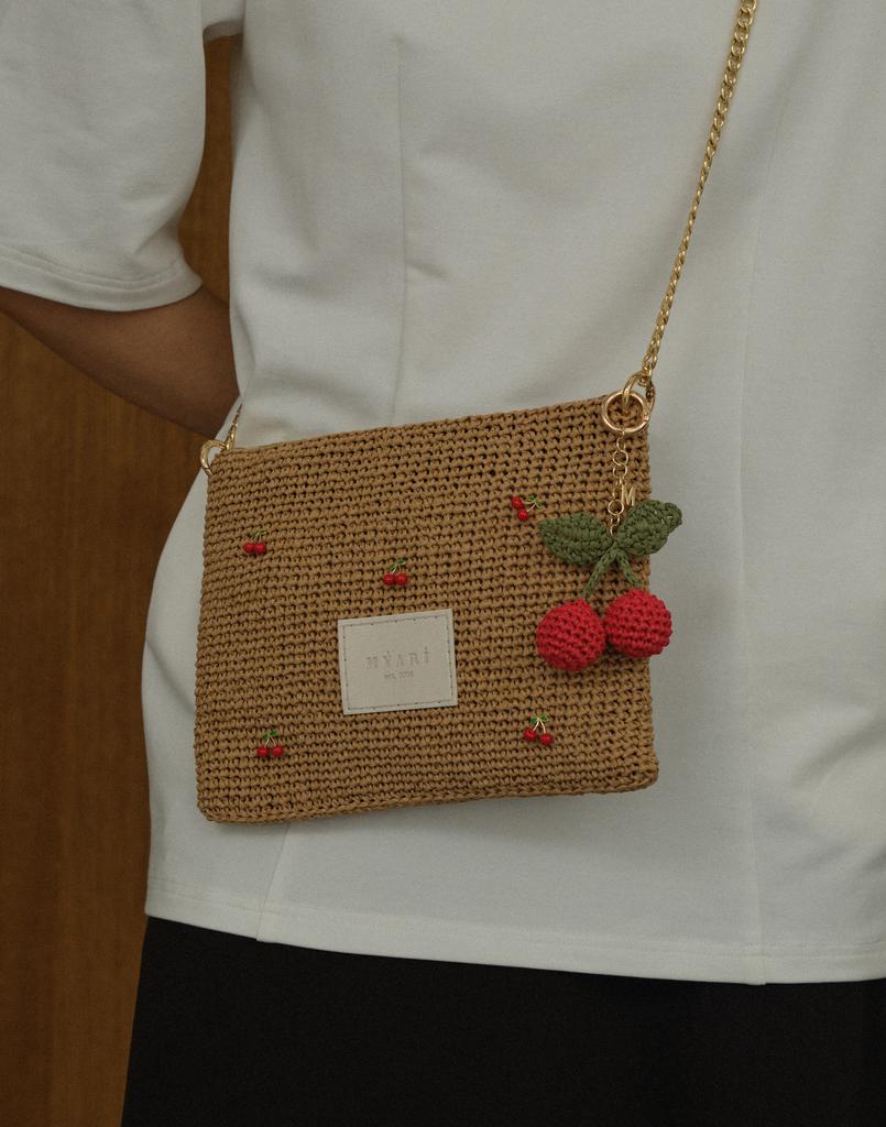 Брелок из рафии CHERRY