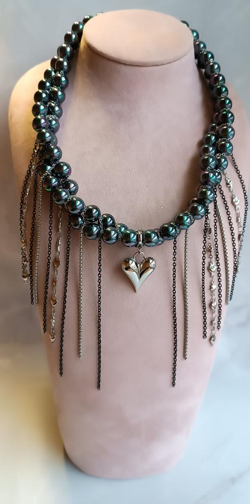 Колье из крупного жемчуга с подвесками-цепочкамм