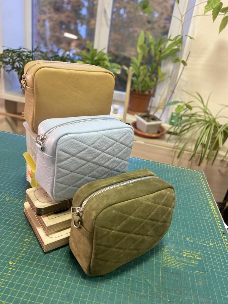 сумка из натуральной кожи Leofisherbags MUSTHAVEBAG  ПЕСОЧНЫЙ ДРУИД с ремешком