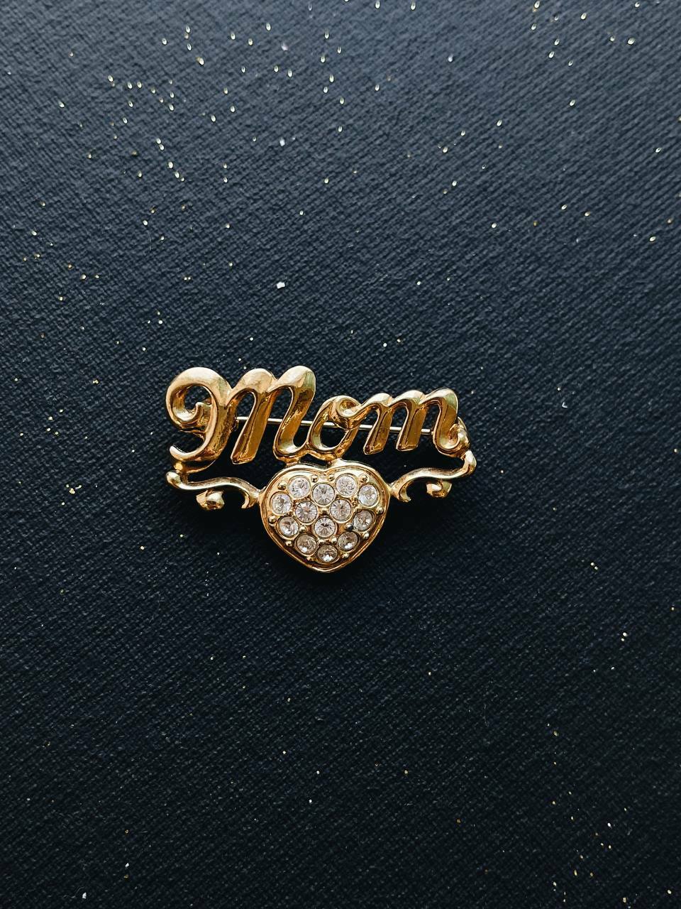 Винтажная брошь "МоМ"