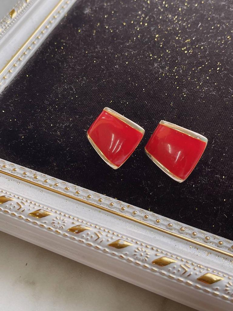 Винтажные клипсы "Классик рэд"