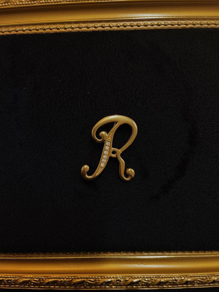 Винтажная брошь «R-11»