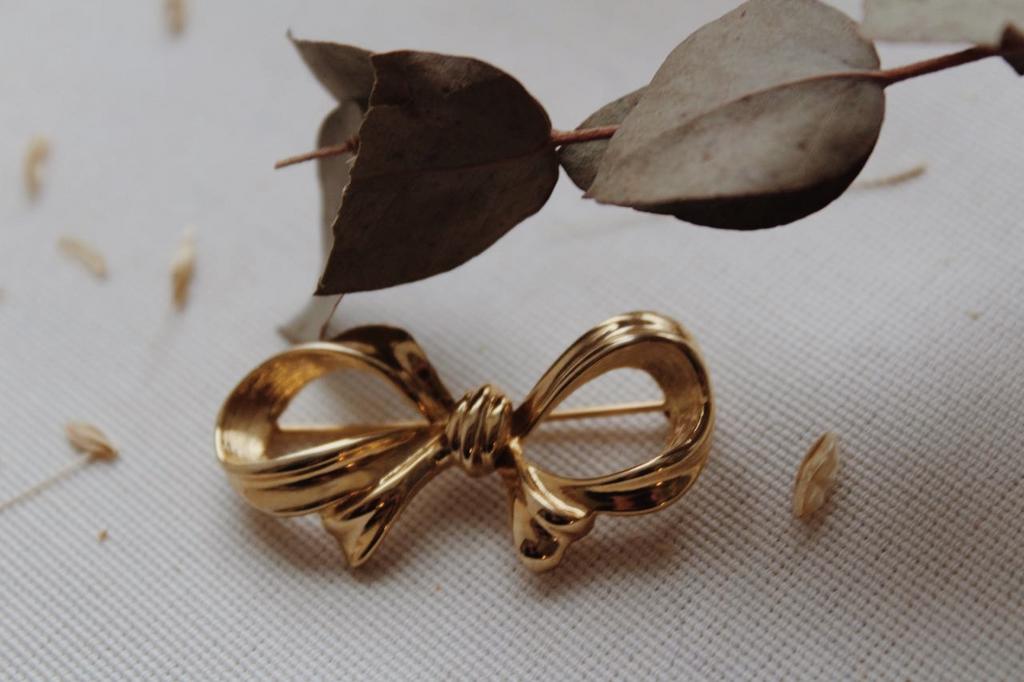 Винтажная брошь «Бант небольшой»