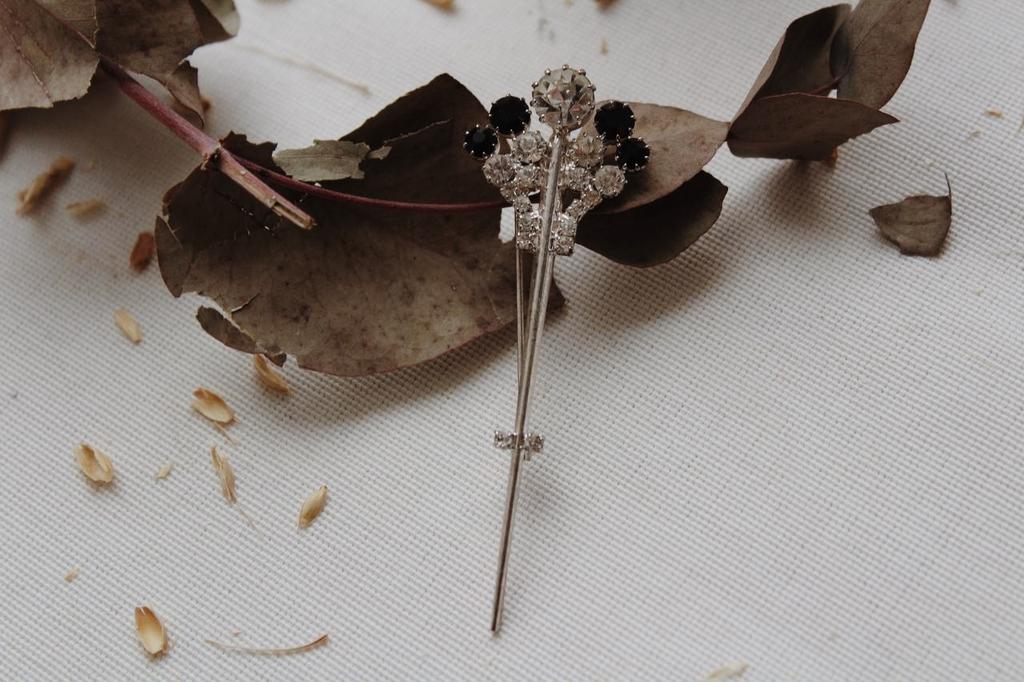 Винтажная брошь «Цветок-44»