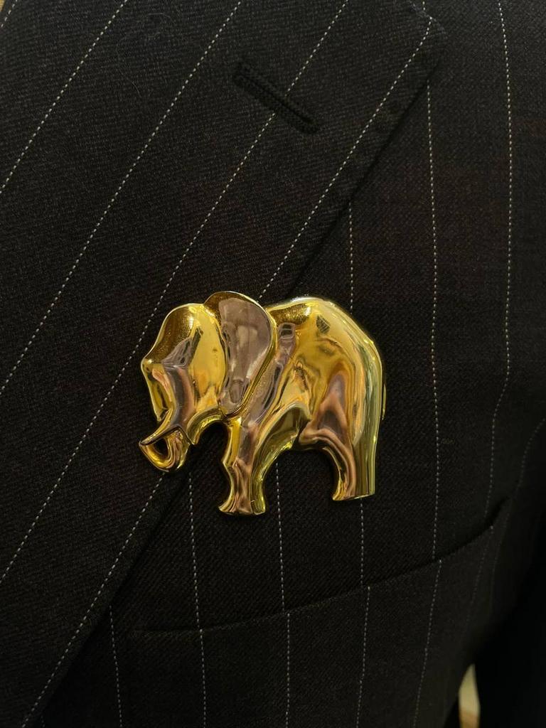 Винтажная брошь «Золотой слон»