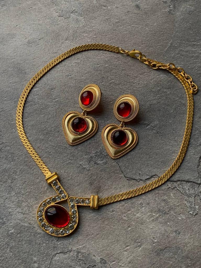 Колье "Красивая история"