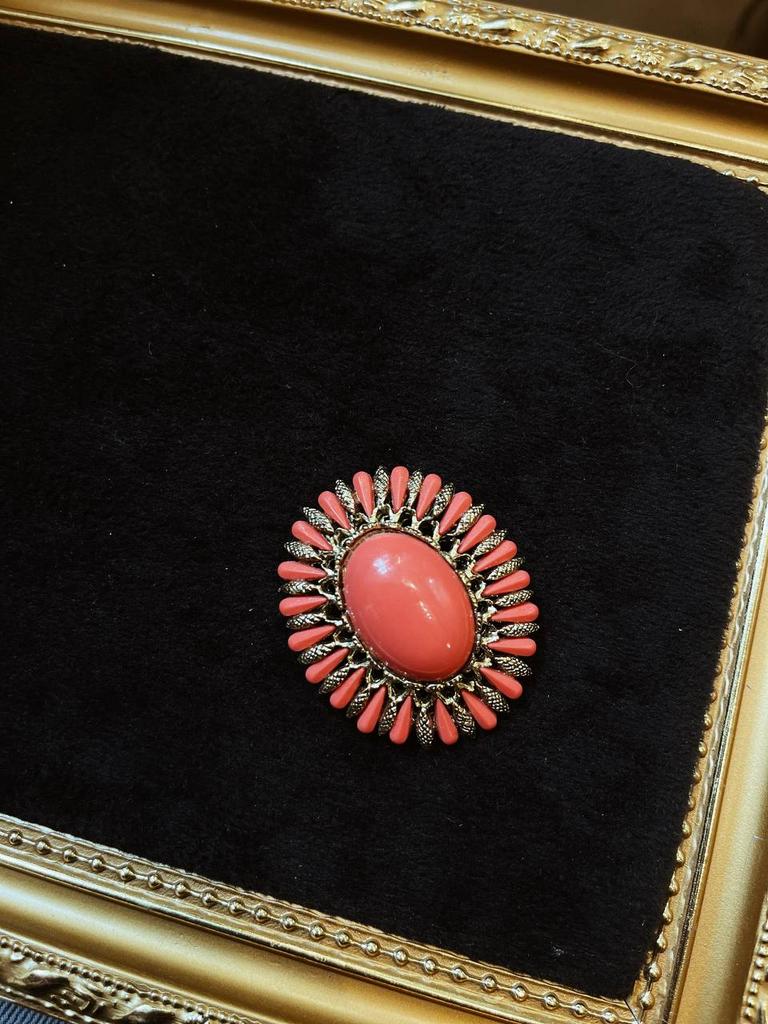 Винтажная брошь Цветная