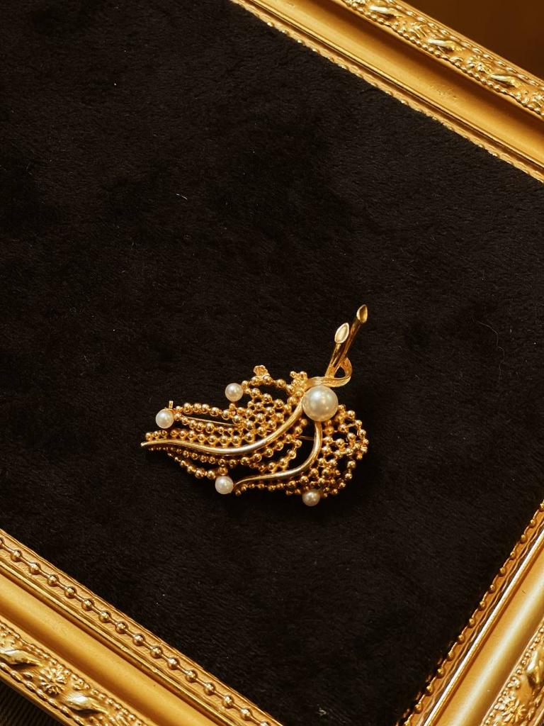 Винтажная брошь с жемчугом-2