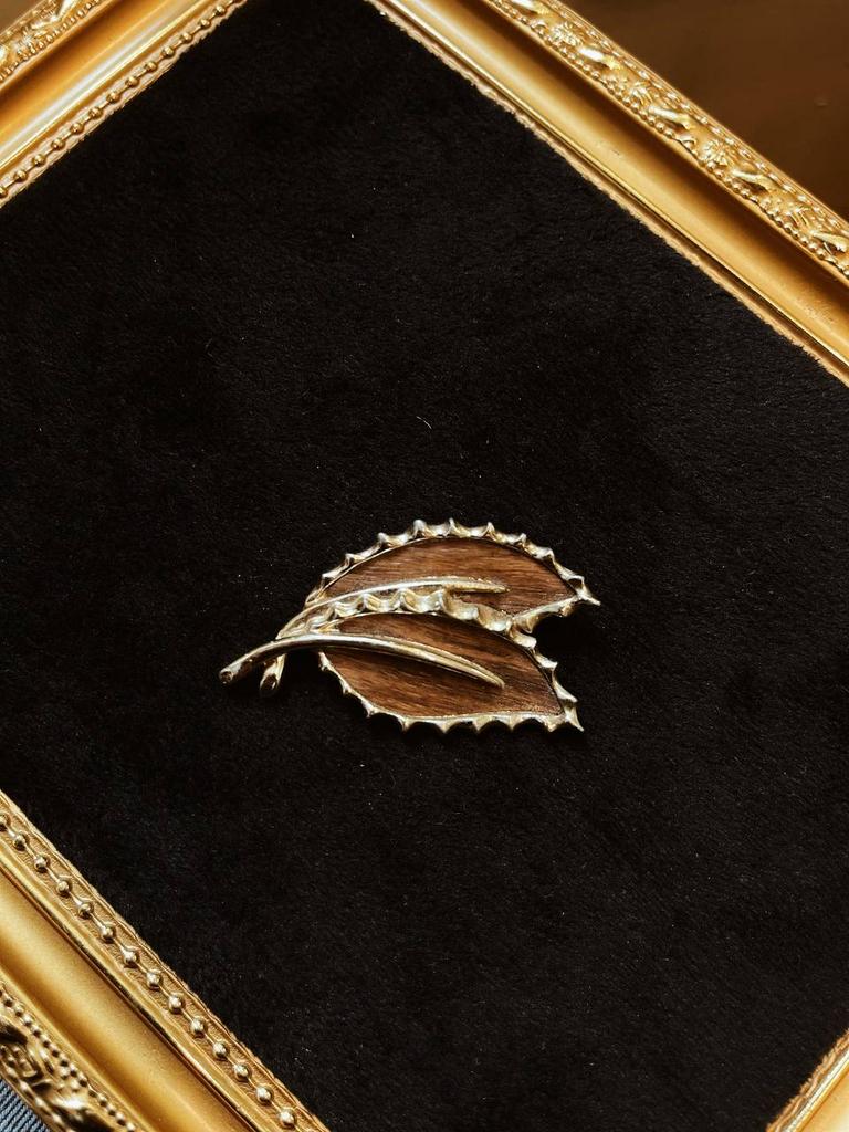 Винтажная брошь Листья Sarah Co