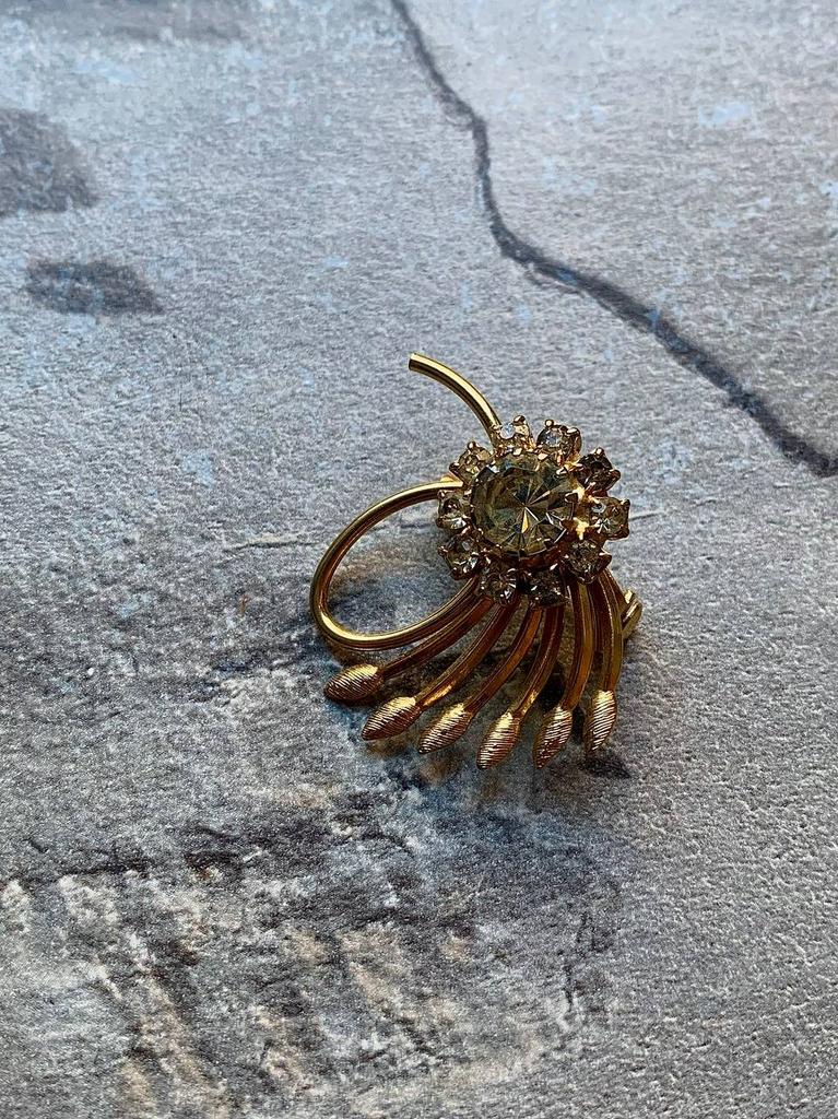 Винтажная брошь «Алмаз»